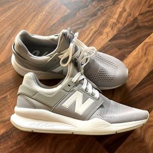 New Balance grey/white sneakers